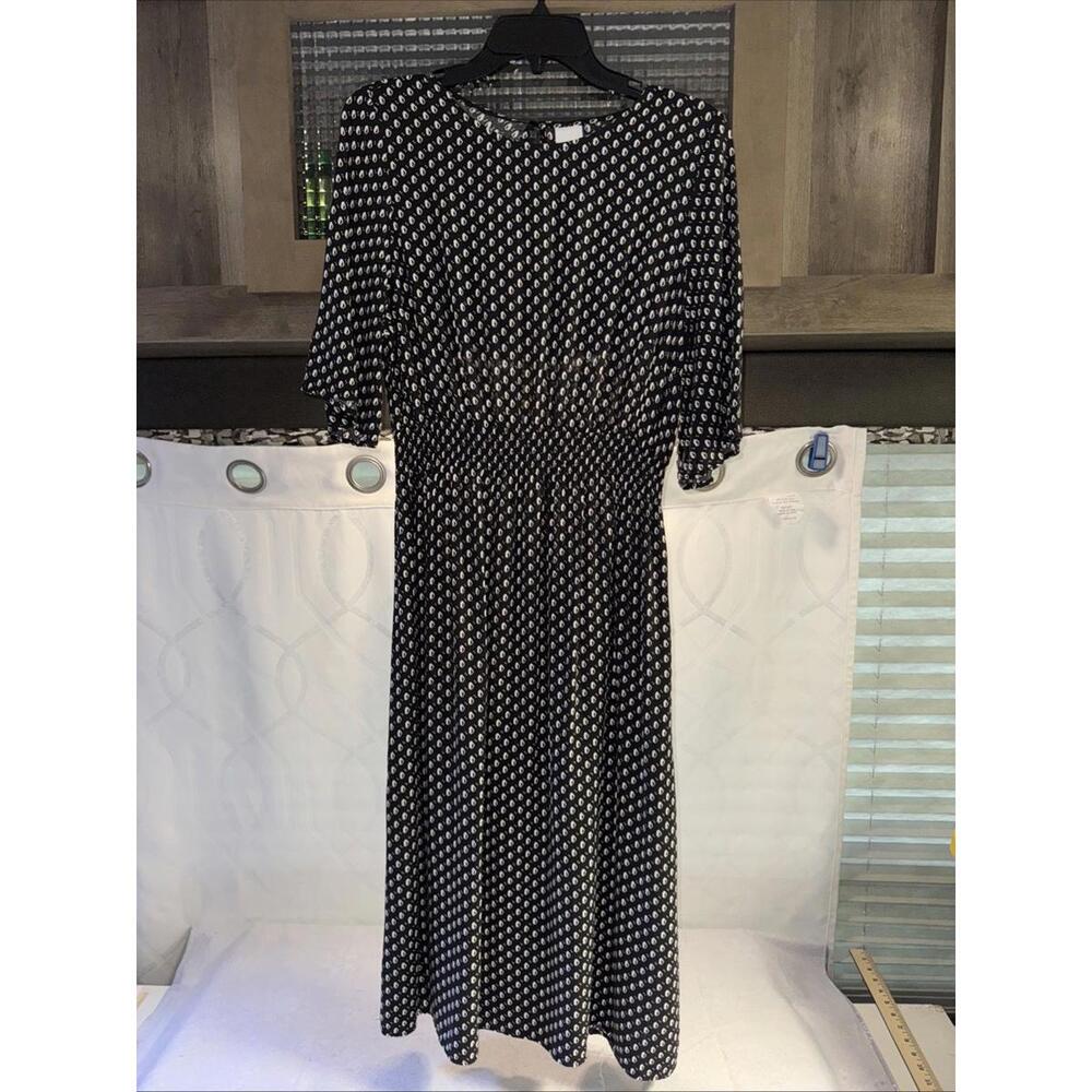 H&M Black Maxi Dress Size 10 Elastic Waist 3/4 Sleeve Round Neckline
